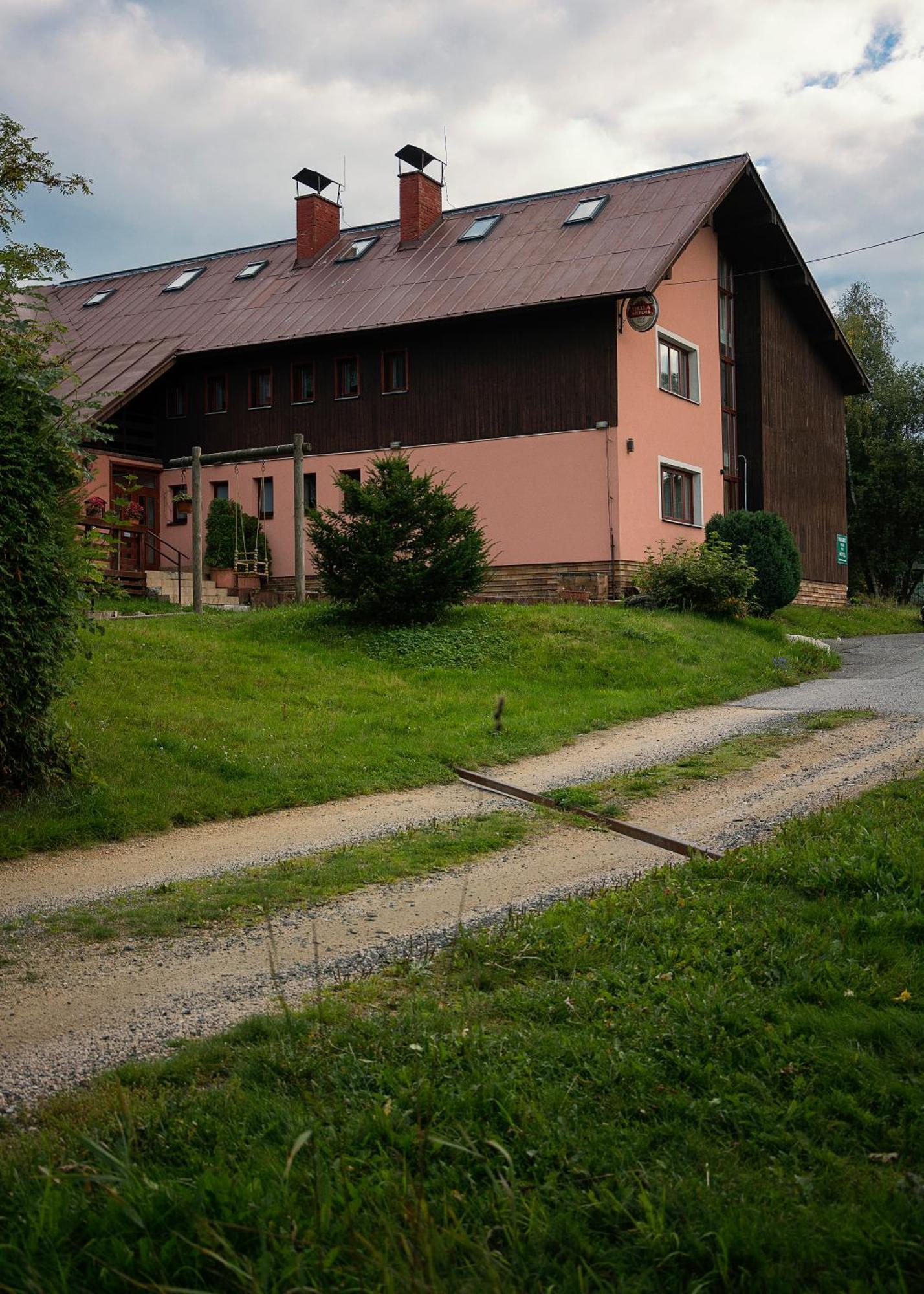 Hacienda Cert Korenov Exterior photo